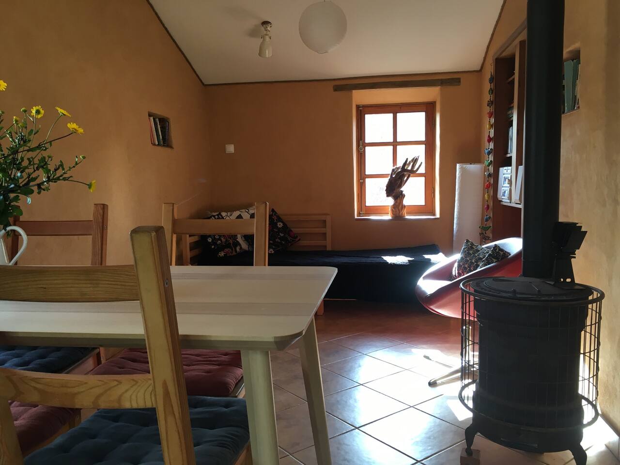 Living and dining area